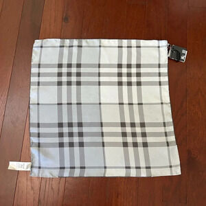 Burberry 100% Silk scarf the "Check" pattern NWT made in Italy grey n black
